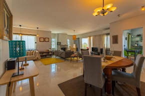 Spacious apartment in Kavouri